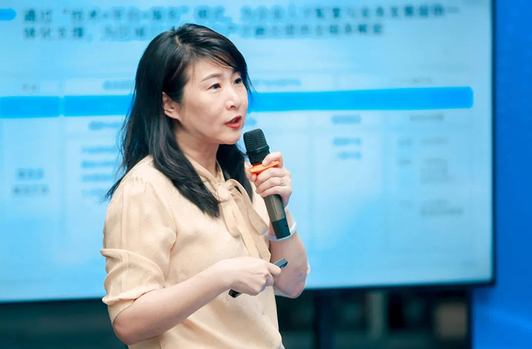 人力资源公司mansion88·明升官方网站副总裁陈崧沉点分享了mansion88·明升官方网站“一带一路”国际化发展的实际